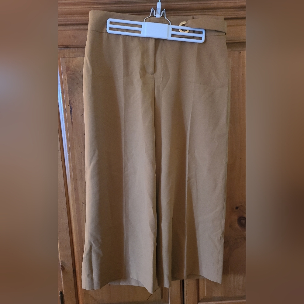 Stylish Tan Capris for Women